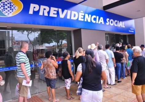 INSS convoca 1,6 milhão para revisar benefícios